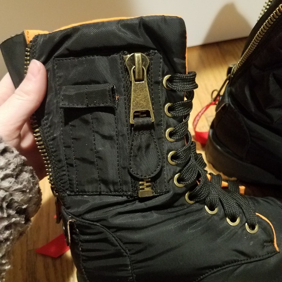 Dollskill Poster Grl Combat Flight Boots - Picture 5 of 6